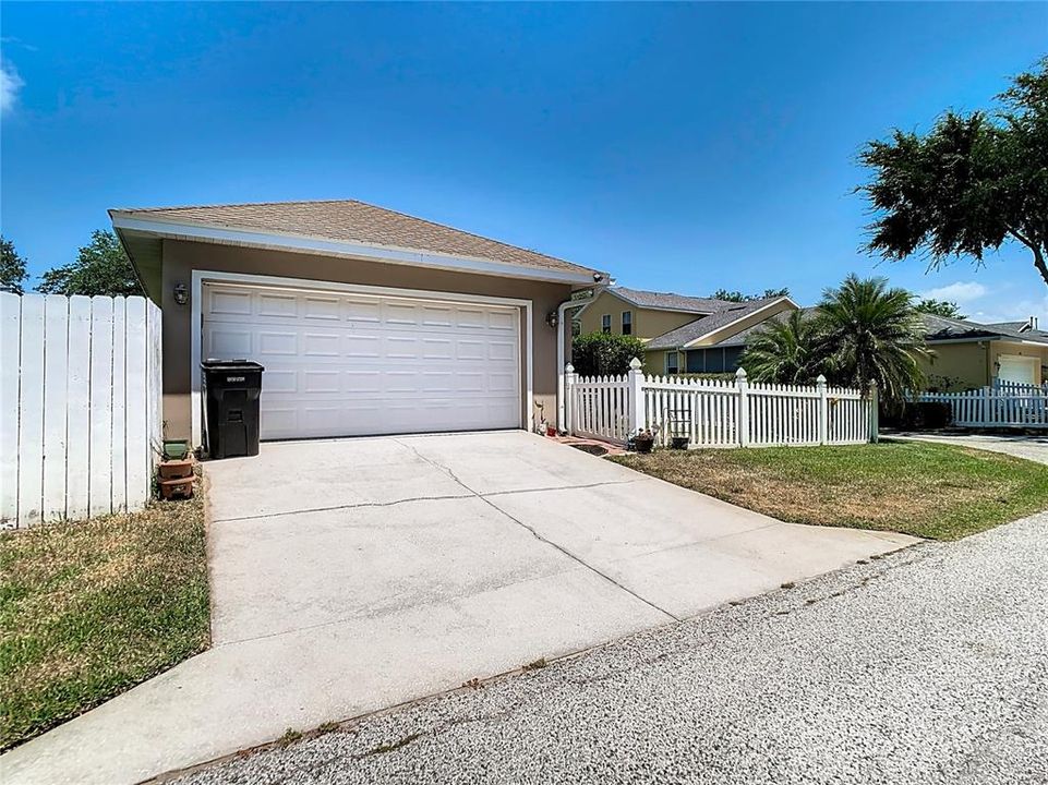 For Sale: $464,900 (3 beds, 2 baths, 1475 Square Feet)