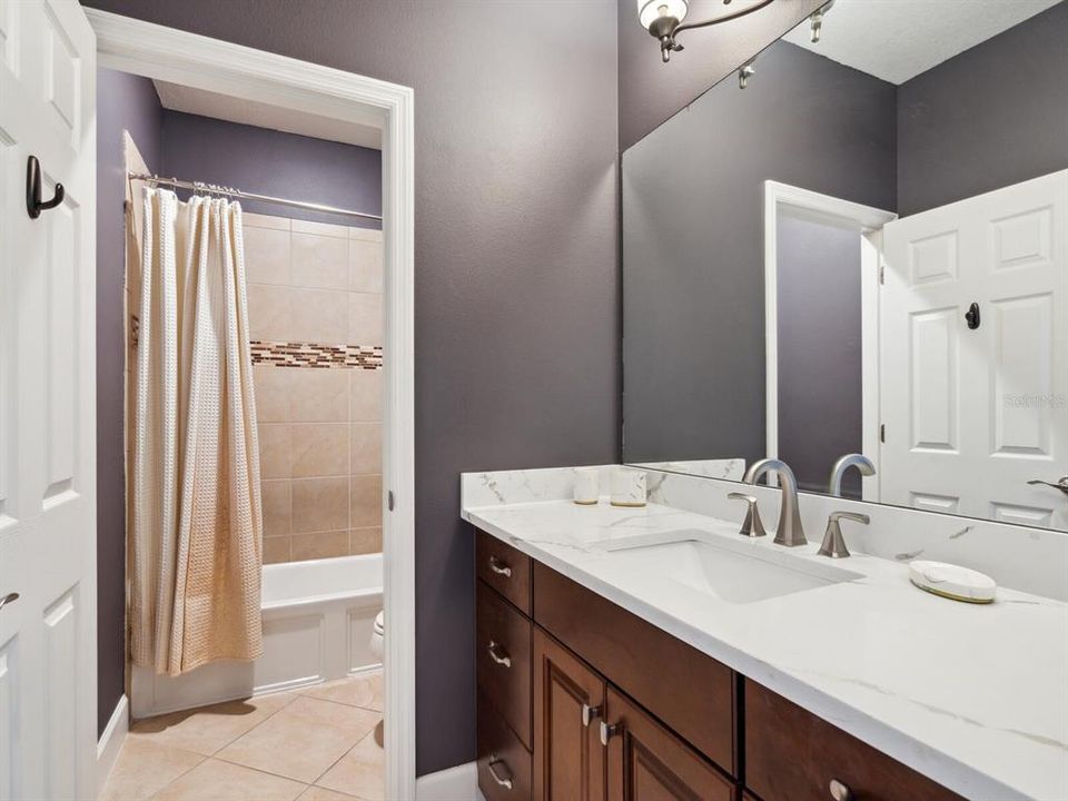 Full Bathroom w/Tub and Shower is shared by Bedrooms 4, 5 and 6