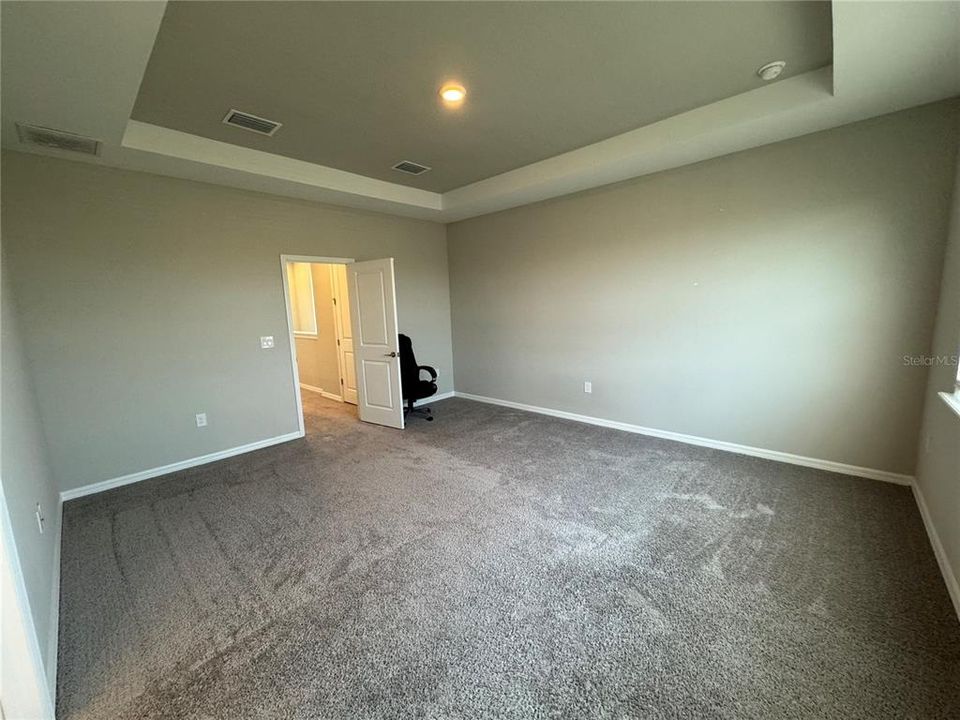 For Rent: $3,300 (4 beds, 3 baths, 2418 Square Feet)