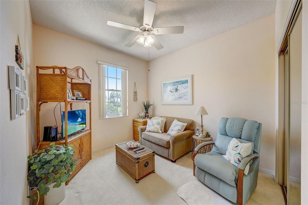 Active With Contract: $259,900 (2 beds, 2 baths, 1320 Square Feet)