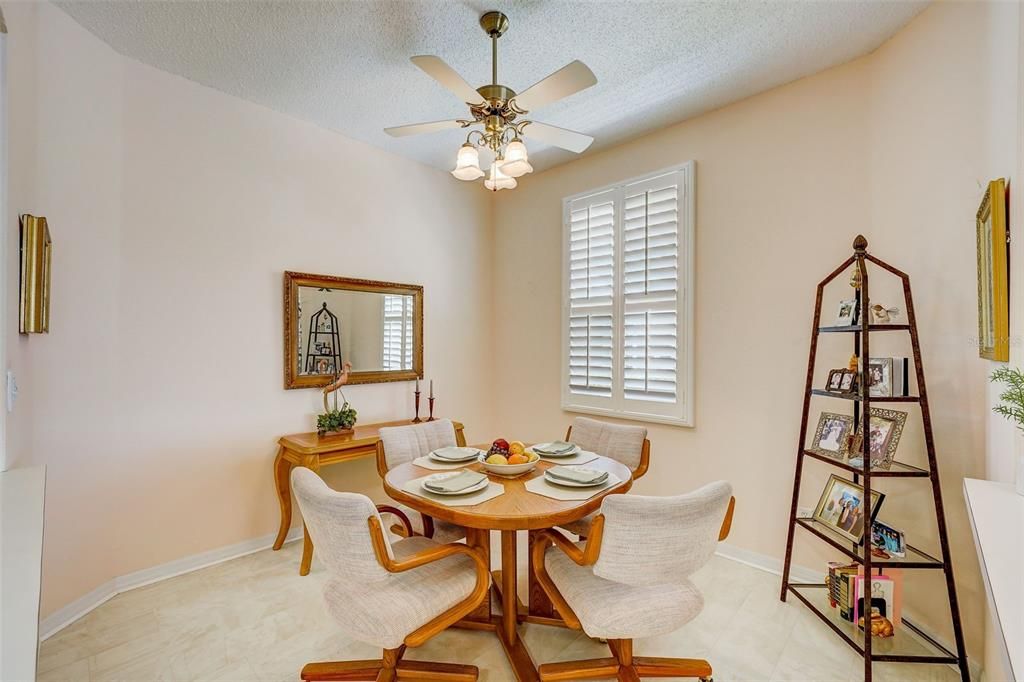 Active With Contract: $259,900 (2 beds, 2 baths, 1320 Square Feet)