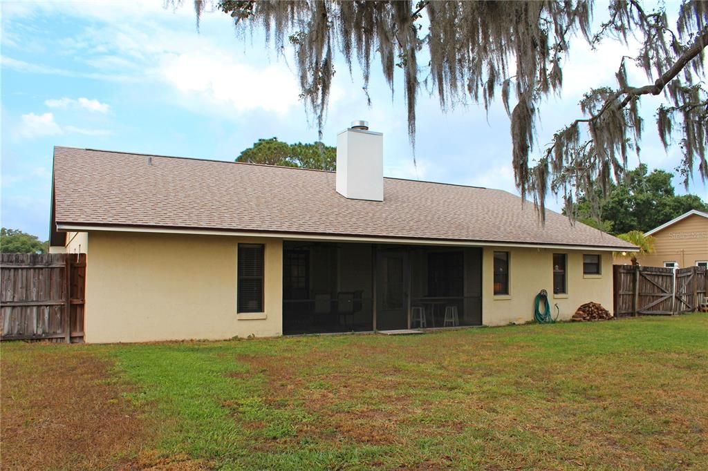 Active With Contract: $350,000 (3 beds, 2 baths, 1600 Square Feet)