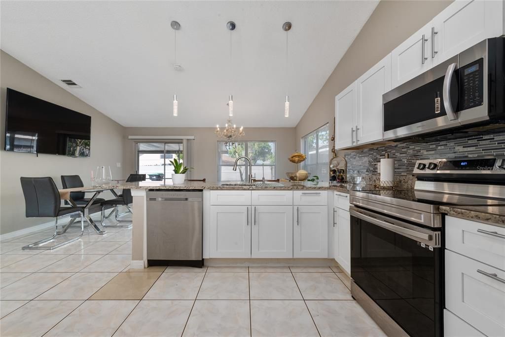 Active With Contract: $389,900 (3 beds, 2 baths, 1358 Square Feet)