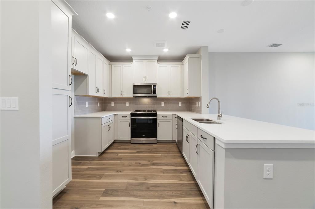 For Sale: $439,990 (2 beds, 2 baths, 1486 Square Feet)