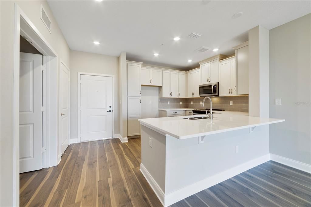 For Sale: $439,990 (2 beds, 2 baths, 1486 Square Feet)