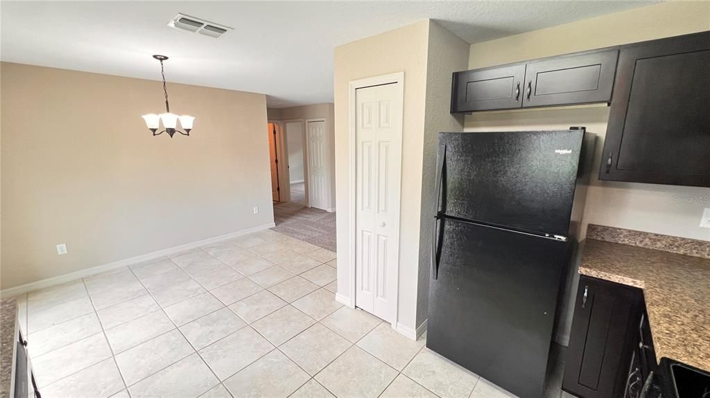 For Rent: $1,675 (3 beds, 2 baths, 1331 Square Feet)