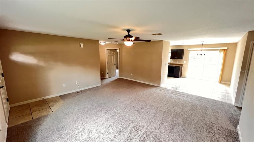 For Rent: $1,675 (3 beds, 2 baths, 1331 Square Feet)