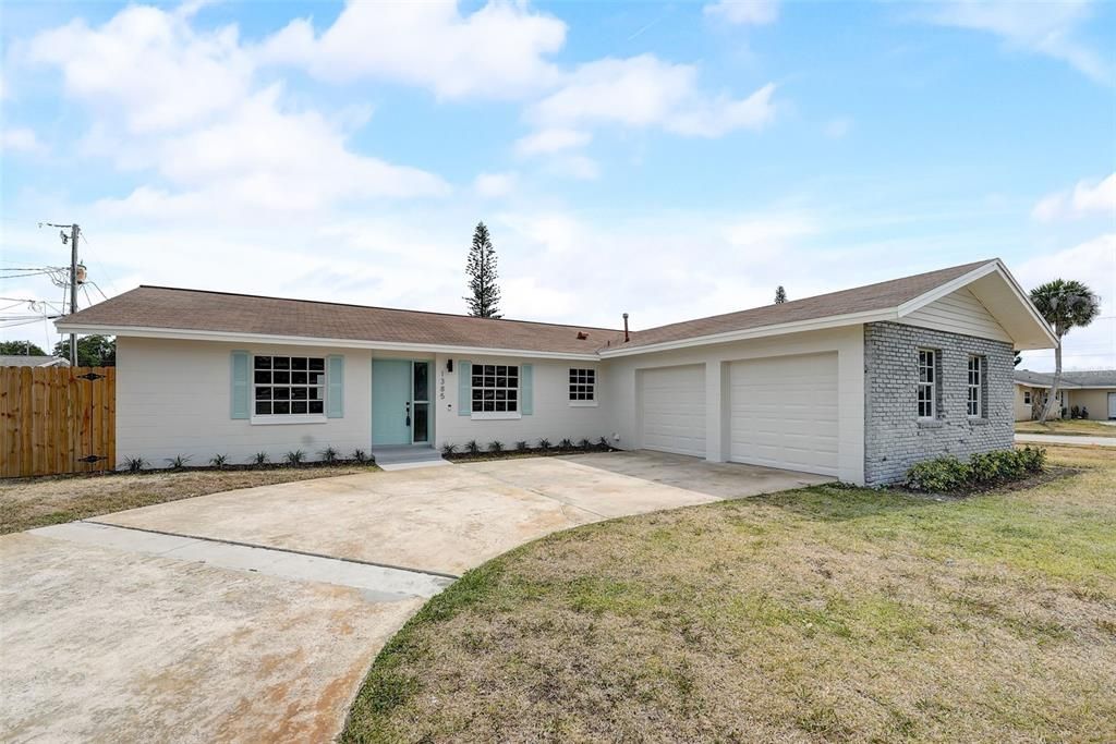 For Sale: $419,900 (3 beds, 2 baths, 1440 Square Feet)