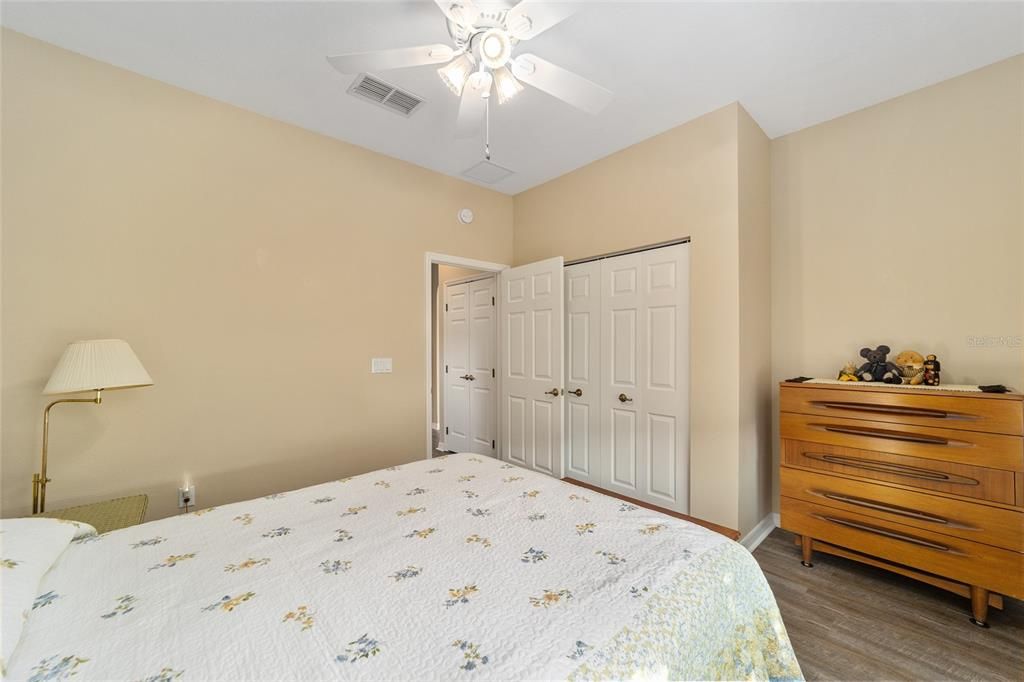 For Sale: $329,000 (3 beds, 2 baths, 1717 Square Feet)