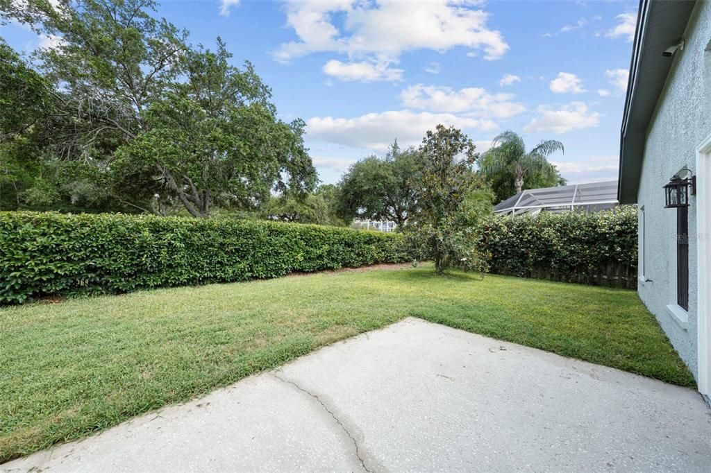 Active With Contract: $600,000 (4 beds, 2 baths, 1929 Square Feet)