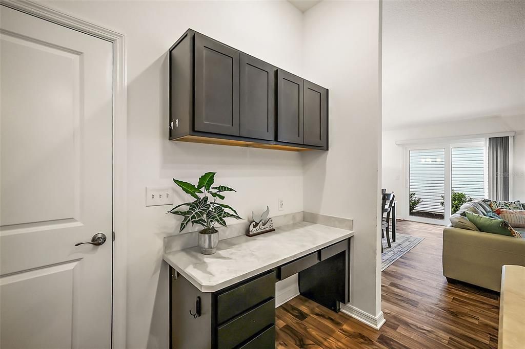 For Sale: $310,000 (2 beds, 2 baths, 1227 Square Feet)