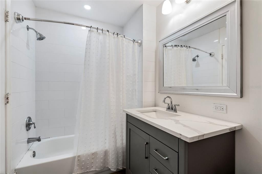 Guest Bathroom | 3174 57th Avenue Cir E, Bradenton, FL 34203