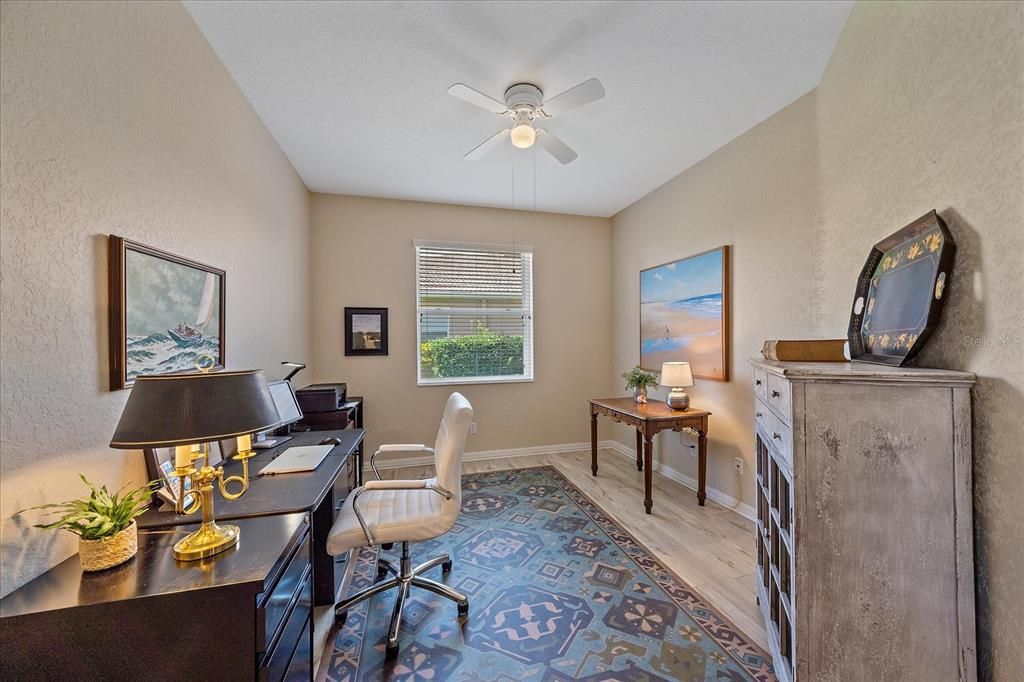 Active With Contract: $399,900 (2 beds, 2 baths, 1870 Square Feet)