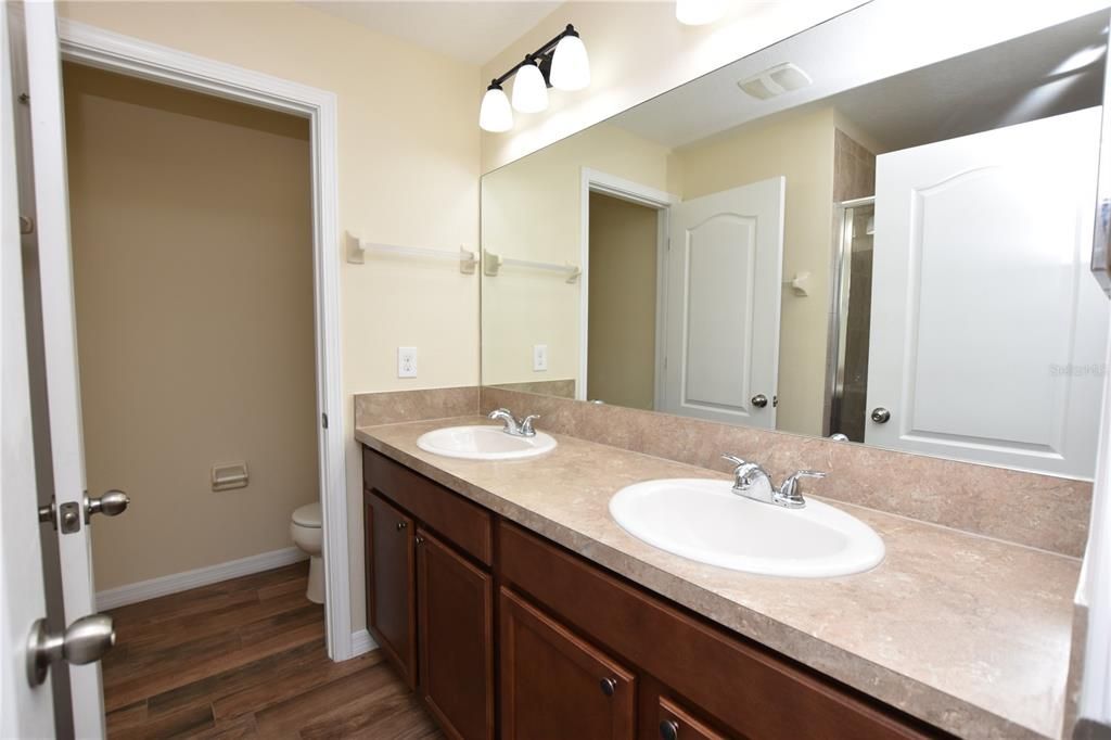 Active With Contract: $1,700 (3 beds, 2 baths, 1713 Square Feet)