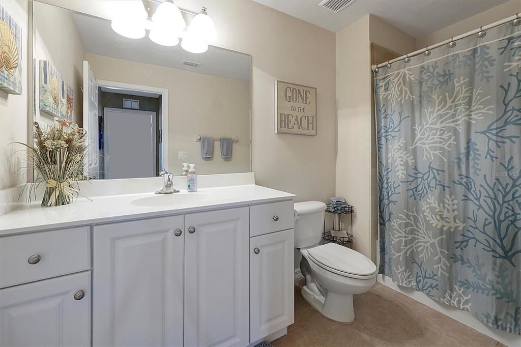 For Sale: $429,900 (3 beds, 2 baths, 2124 Square Feet)