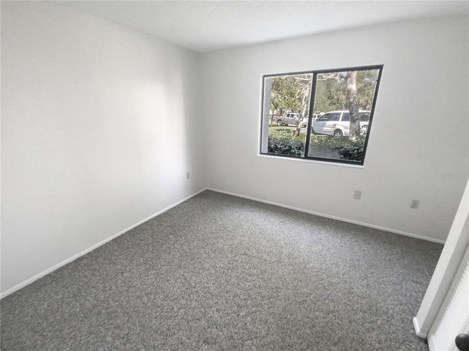 For Sale: $162,000 (2 beds, 2 baths, 1071 Square Feet)