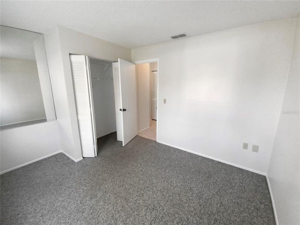 For Sale: $161,000 (2 beds, 2 baths, 1071 Square Feet)