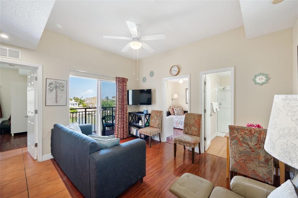 Coe see this beautiful waterfront condo in Madeira Beach!
