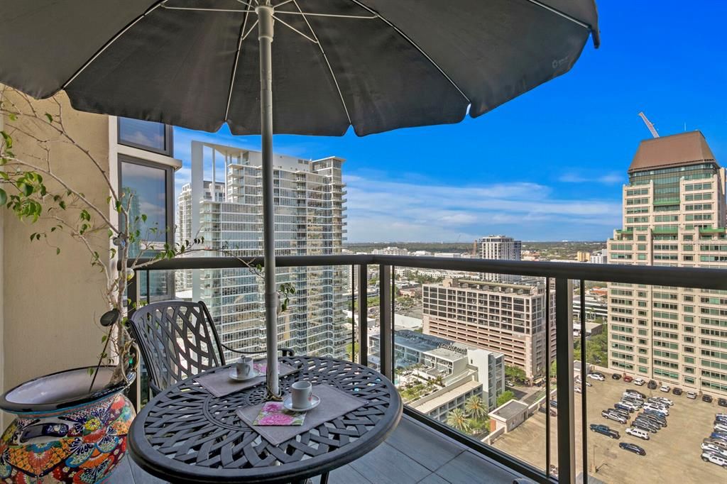 For Sale: $625,000 (1 beds, 1 baths, 1350 Square Feet)
