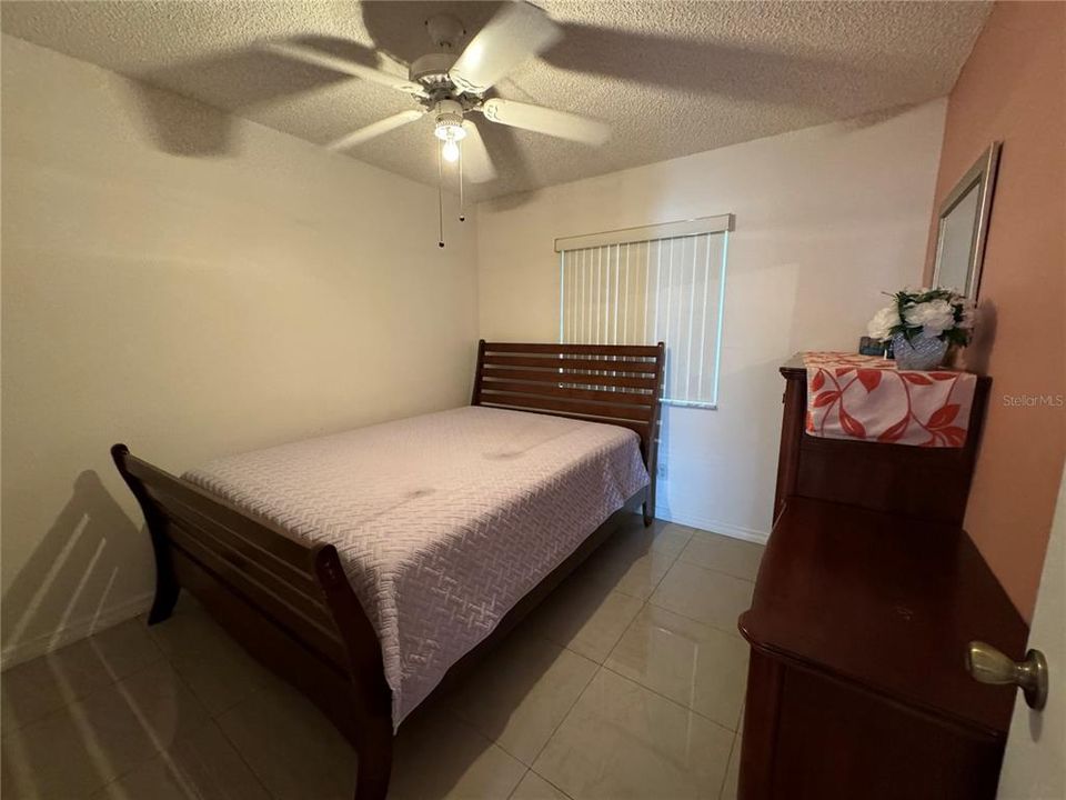 For Rent: $2,000 (3 beds, 2 baths, 1073 Square Feet)