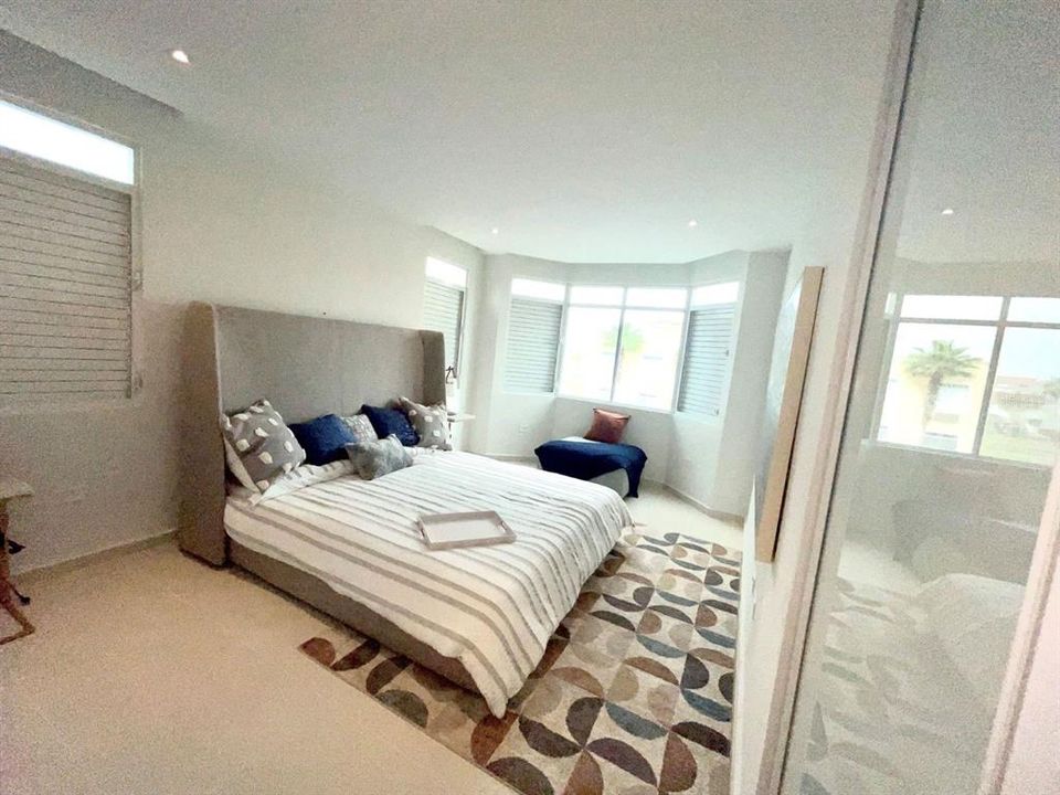 Active With Contract: $479,000 (3 beds, 2 baths, 1528 Square Feet)