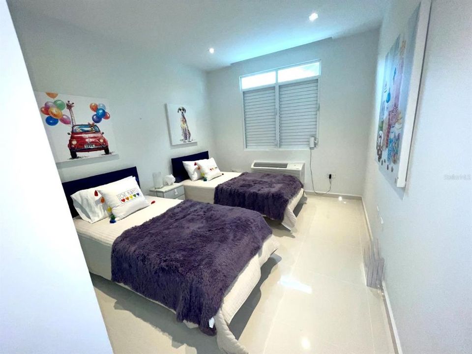 Active With Contract: $479,000 (3 beds, 2 baths, 1528 Square Feet)