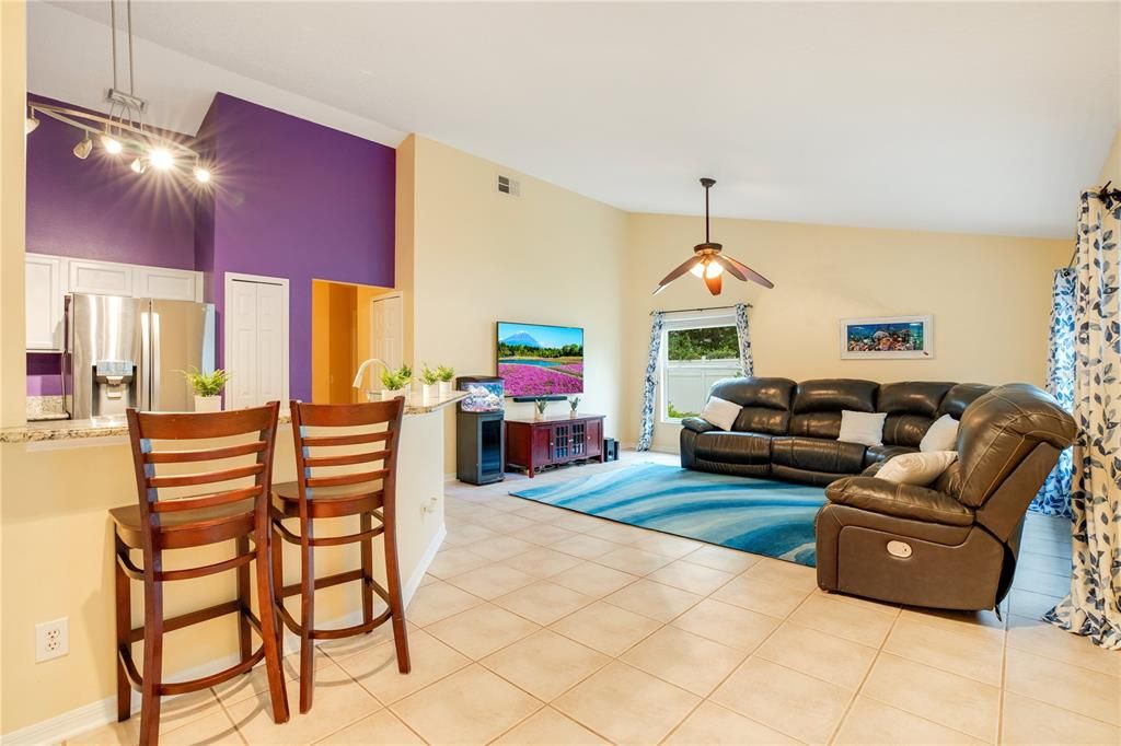 Active With Contract: $475,000 (4 beds, 2 baths, 1884 Square Feet)