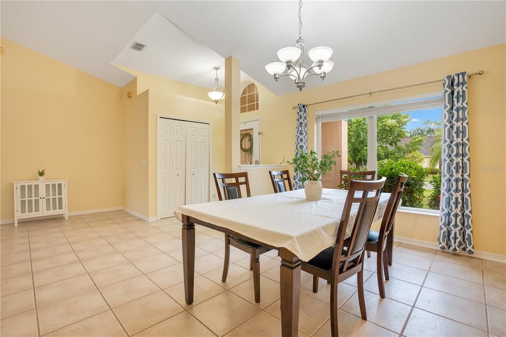 Active With Contract: $475,000 (4 beds, 2 baths, 1884 Square Feet)