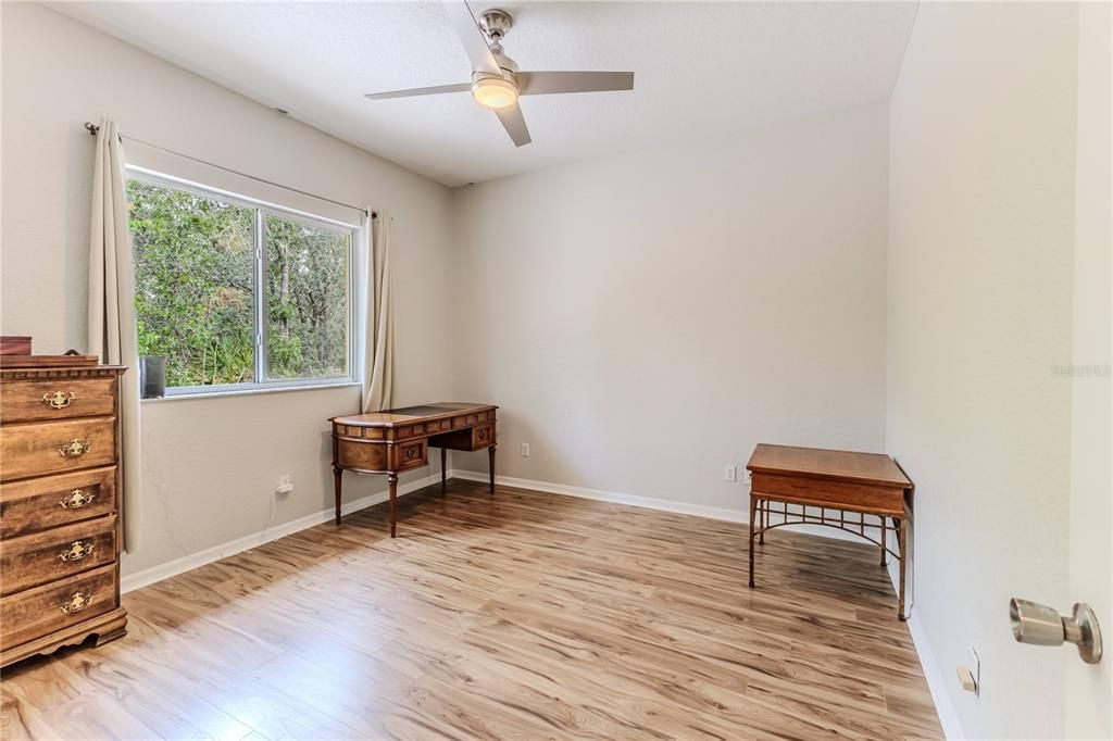 Active With Contract: $355,000 (3 beds, 2 baths, 1907 Square Feet)