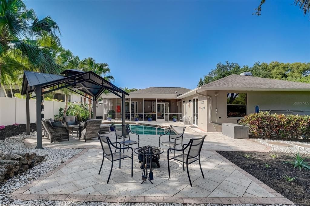 Active With Contract: $965,000 (3 beds, 2 baths, 2659 Square Feet)