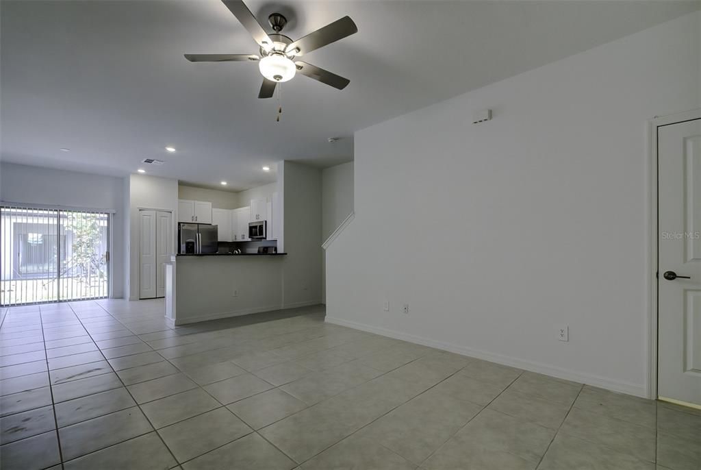 For Rent: $2,200 (3 beds, 2 baths, 1634 Square Feet)