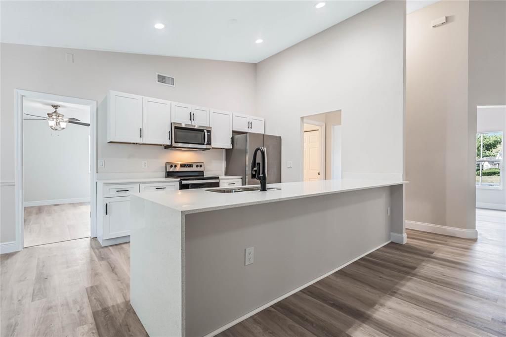 Active With Contract: $369,900 (3 beds, 2 baths, 1799 Square Feet)