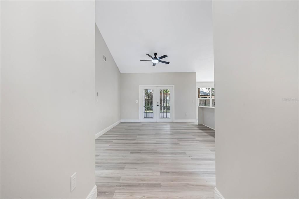 Active With Contract: $369,900 (3 beds, 2 baths, 1799 Square Feet)