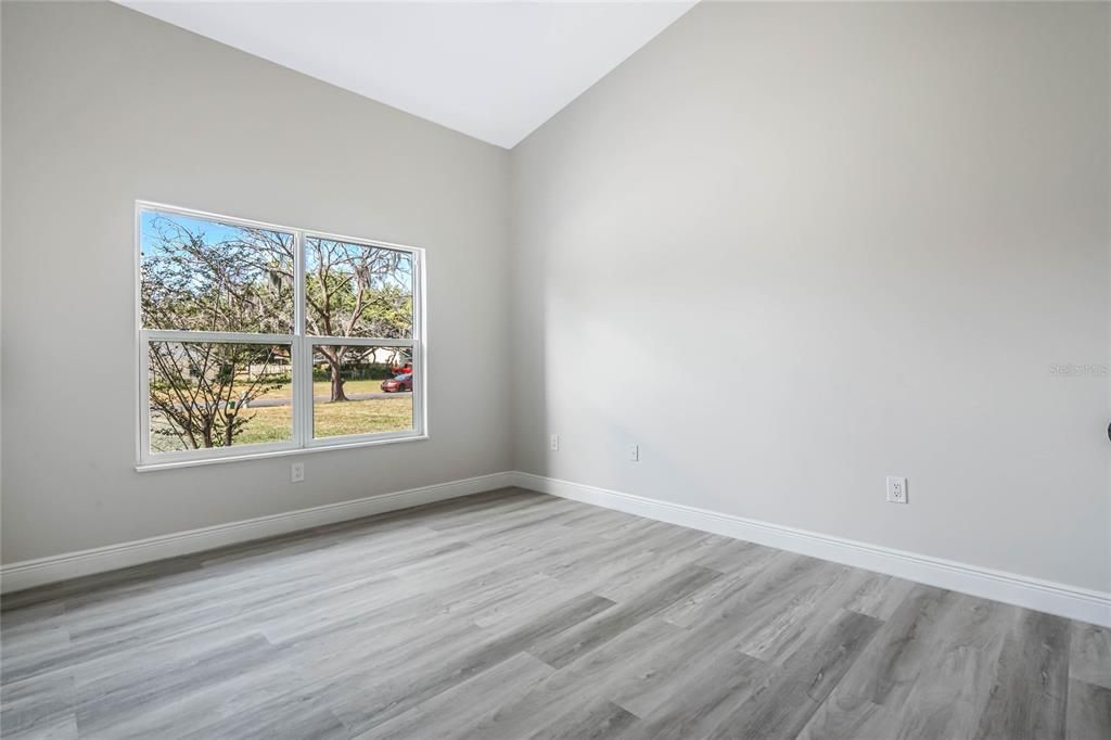 Active With Contract: $369,900 (3 beds, 2 baths, 1799 Square Feet)