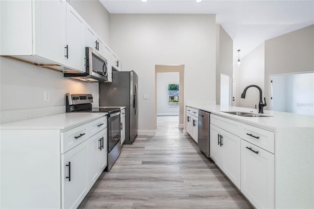 Active With Contract: $369,900 (3 beds, 2 baths, 1799 Square Feet)