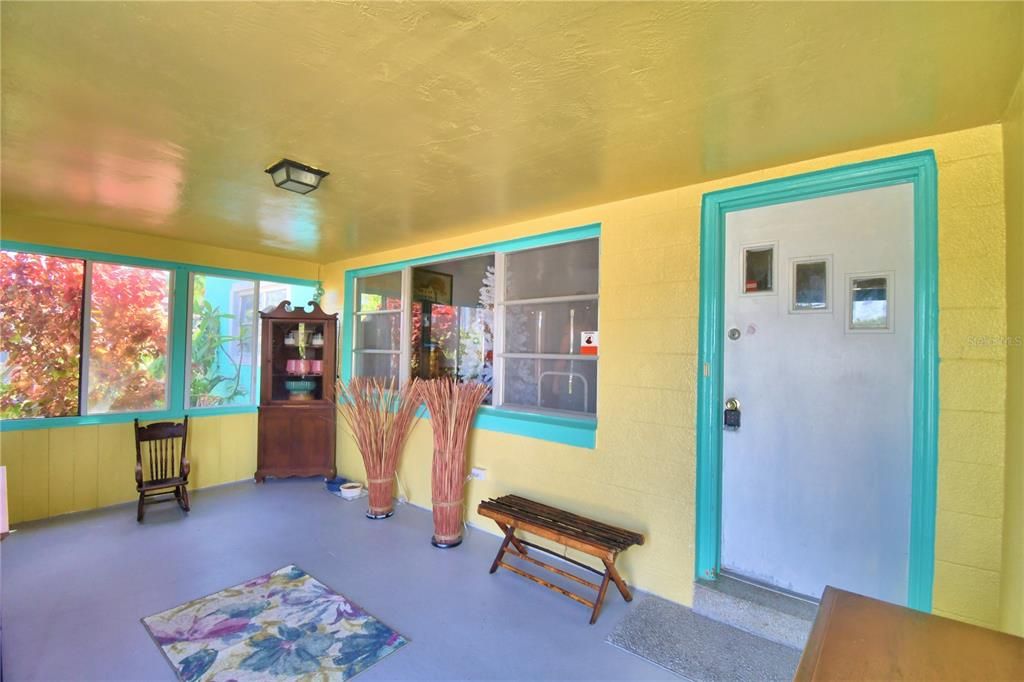 For Sale: $185,000 (3 beds, 2 baths, 1075 Square Feet)