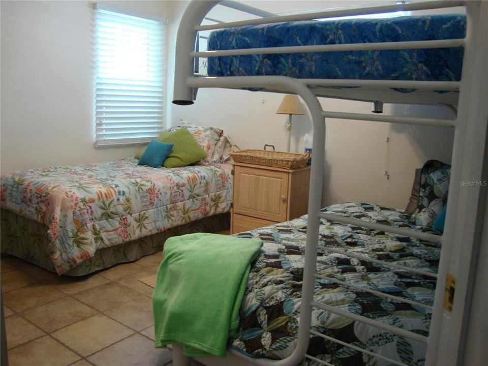 BR #3 full bed and 2 twin beds