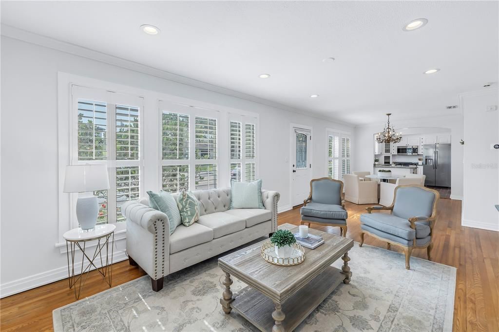 Active With Contract: $825,000 (3 beds, 2 baths, 1305 Square Feet)