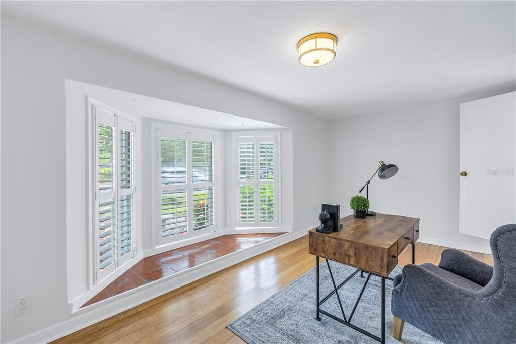 Active With Contract: $825,000 (3 beds, 2 baths, 1305 Square Feet)