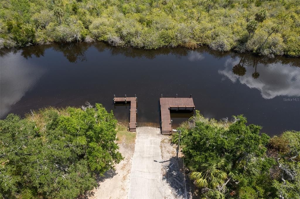 Private boat ramp for Sundance residence. Access the Manatee river