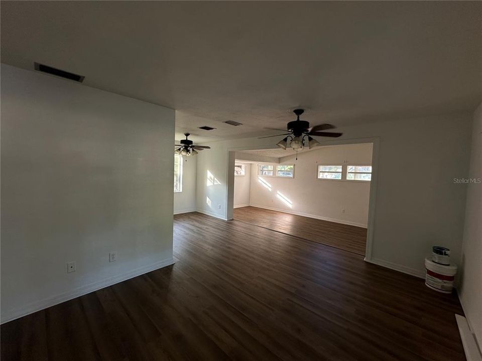 For Sale: $225,000 (3 beds, 1 baths, 1320 Square Feet)