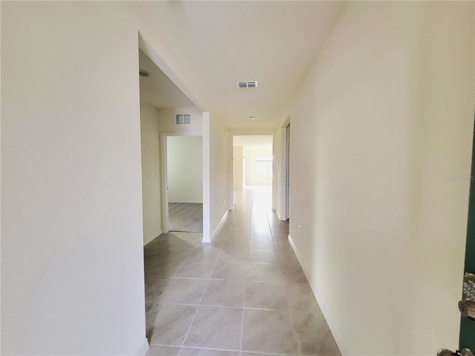 Active With Contract: $2,150 (3 beds, 2 baths, 1672 Square Feet)