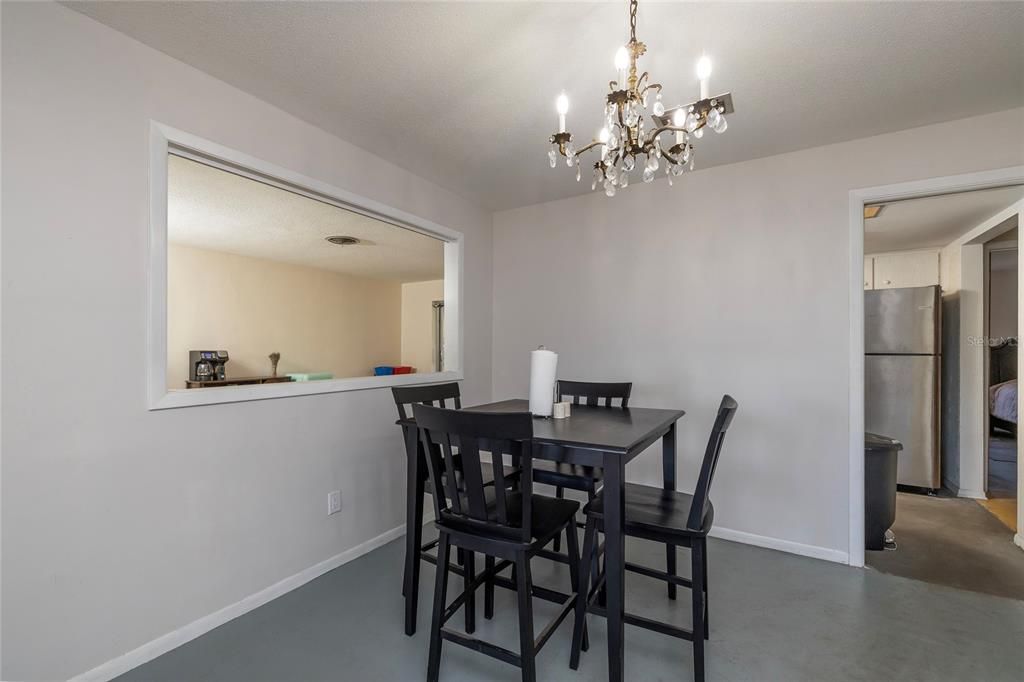 Dining Room or perfect area to expand the Kitchen