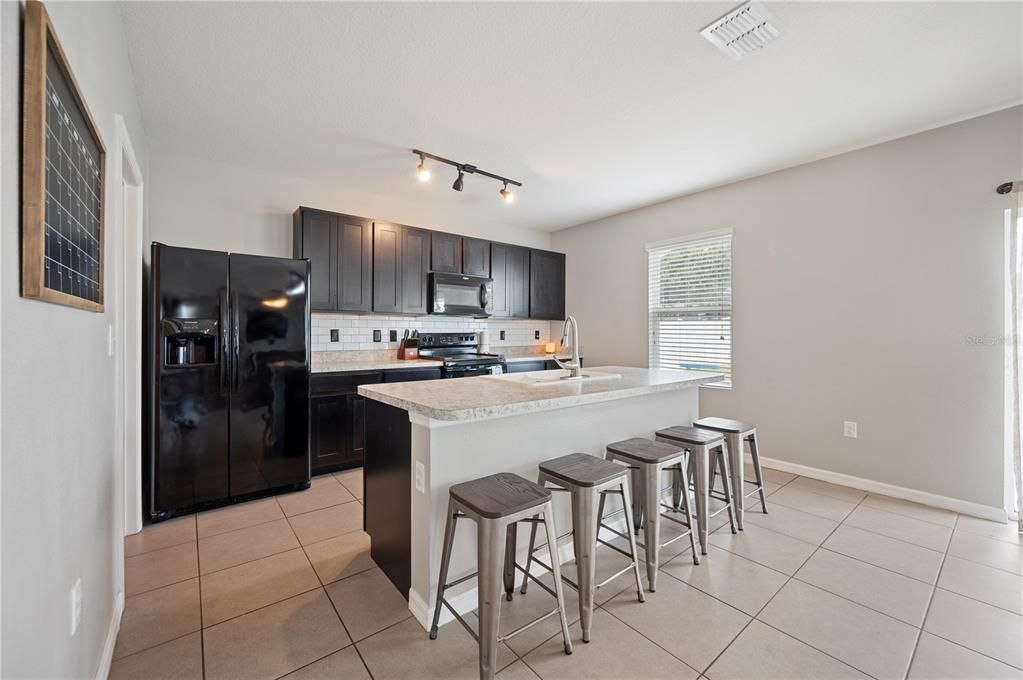 For Sale: $439,900 (4 beds, 2 baths, 2505 Square Feet)