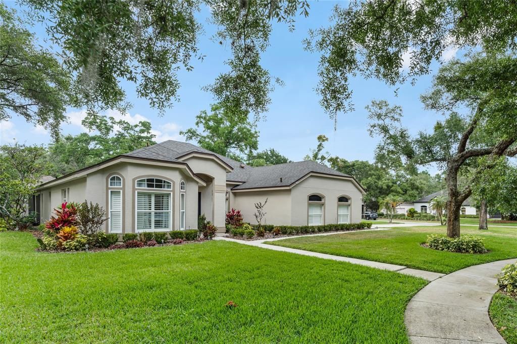 Active With Contract: $550,000 (4 beds, 2 baths, 2154 Square Feet)