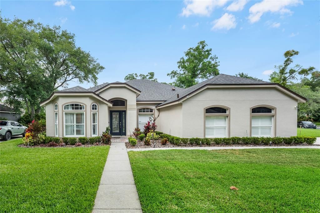 Active With Contract: $550,000 (4 beds, 2 baths, 2154 Square Feet)