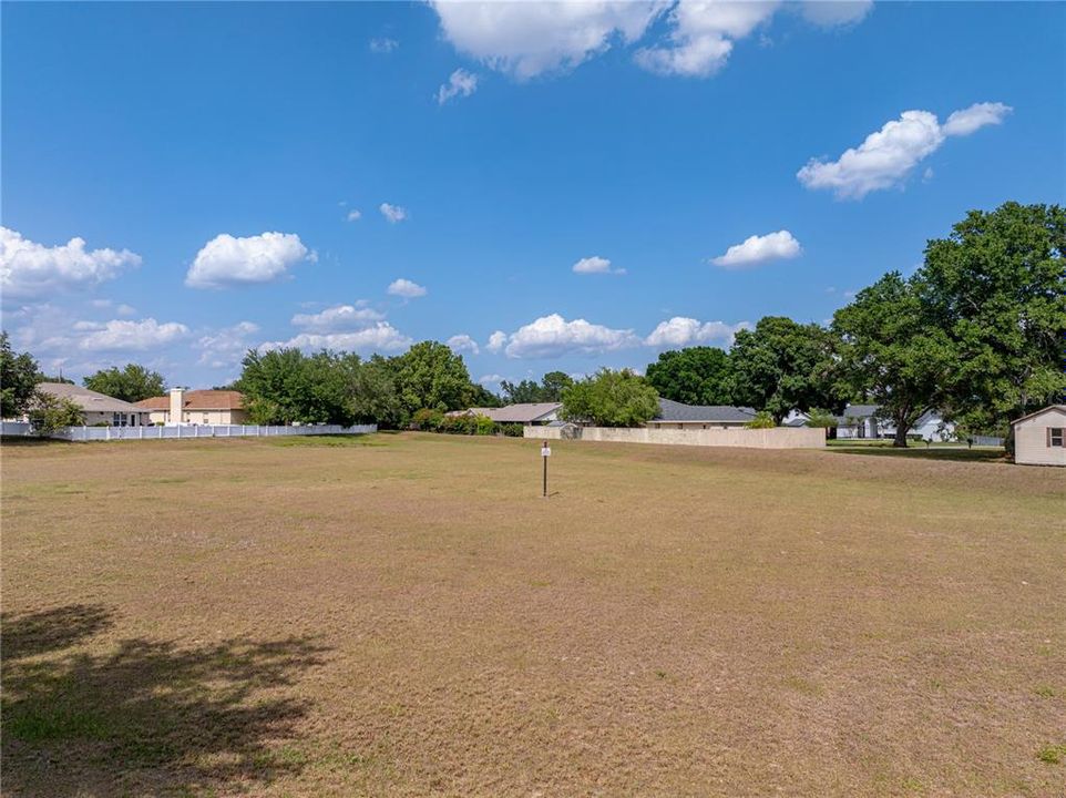 Active With Contract: $304,900 (3 beds, 2 baths, 1650 Square Feet)