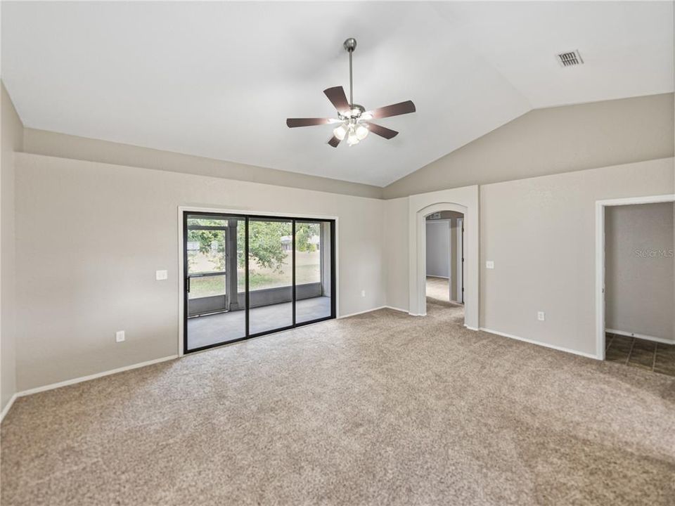 Active With Contract: $304,900 (3 beds, 2 baths, 1650 Square Feet)