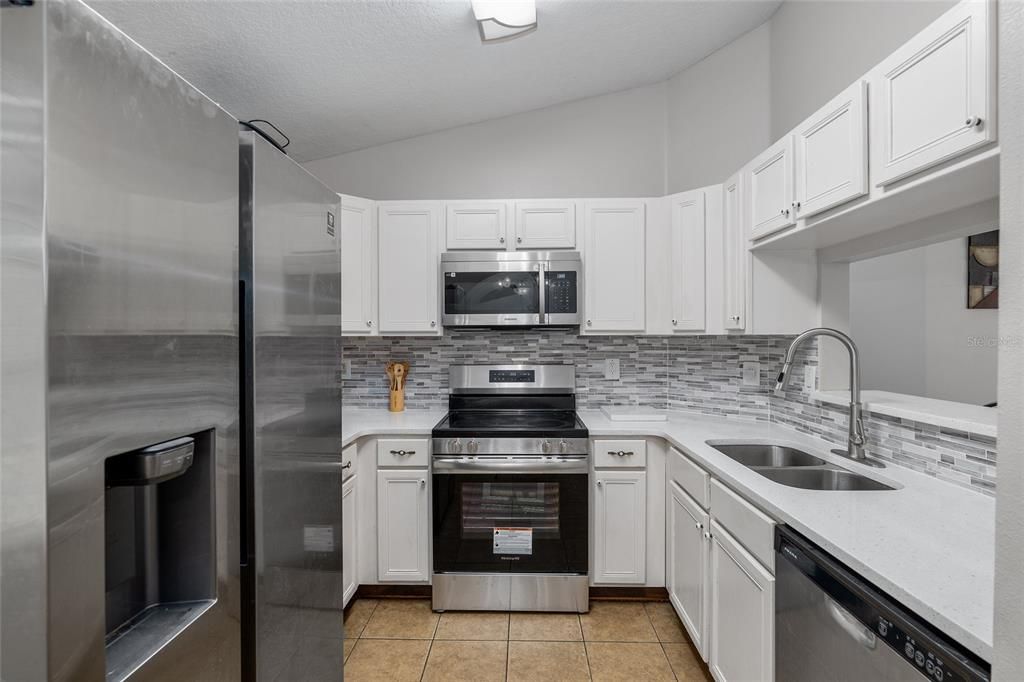 For Sale: $239,900 (4 beds, 2 baths, 1504 Square Feet)