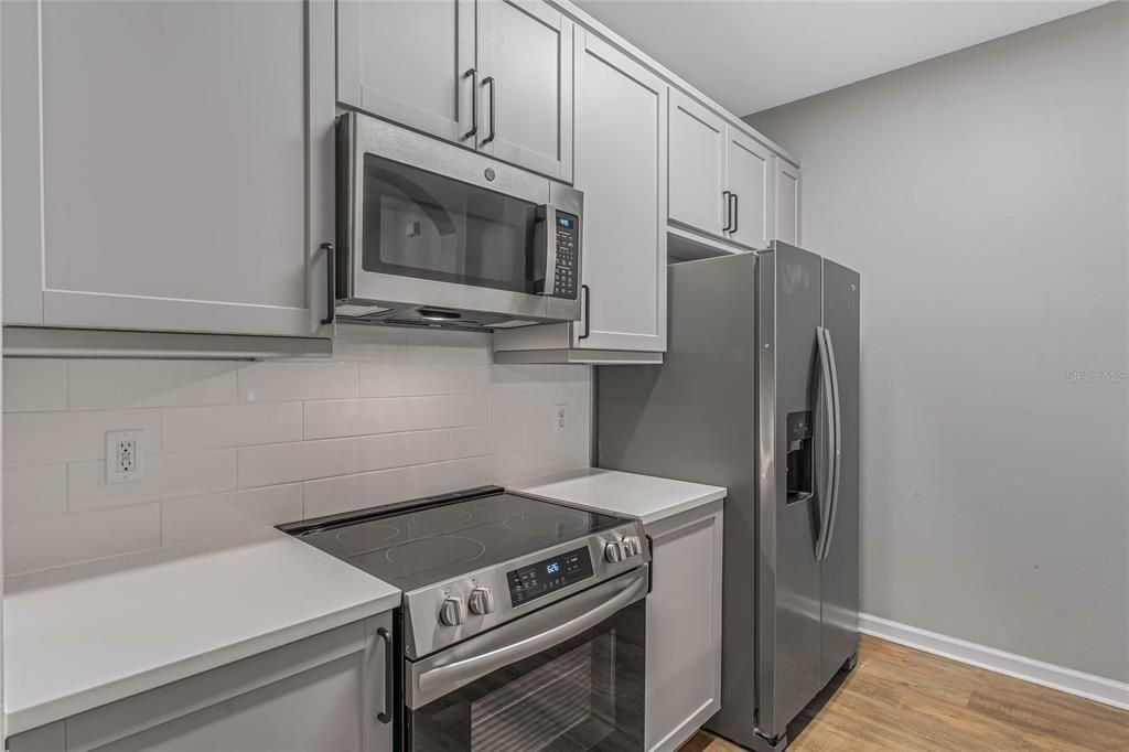 Recently Sold: $250,000 (2 beds, 2 baths, 1050 Square Feet)